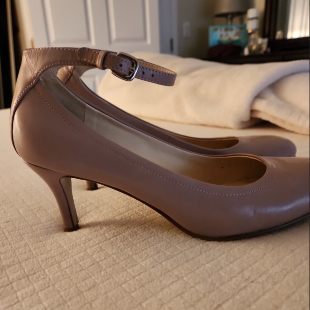 COPY - Ladies Nine West 3 inch heels